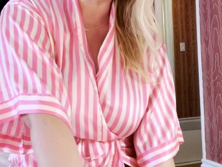 Big boobs milf masturbates with her dildo