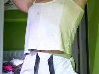 amateur blonde solo webcam
