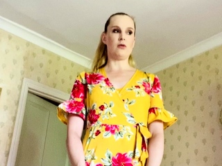 Uber-cute ash-blonde With cock-squeezing honeypot wank Solo