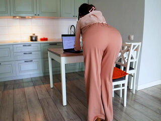 My hot stepmom with nice ass seduces me, craving my cock. She gives me a blowjob and bends over, begging me to pound her pussy