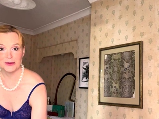 Amateur Mature Brunette Sexy Lingerie Masturbation