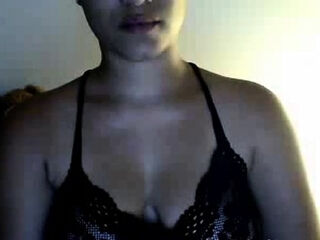 Hefty chick dancing on webcam