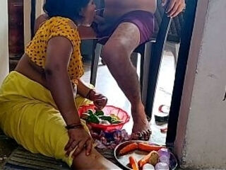 Desi Indian wife suking disk cum in mouth