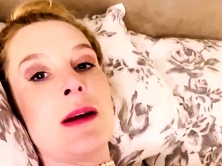 home made amateur blonde Masturbating