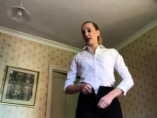 amateur blonde solo webcam