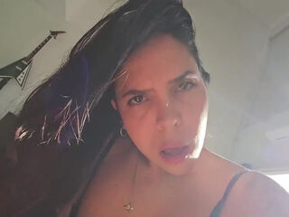 Phat Bottomed Redhead Collect All The Cum Inside Her Pussy