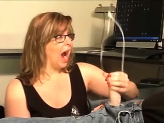 Frankie accidentally finds Billys cum pills in his room.