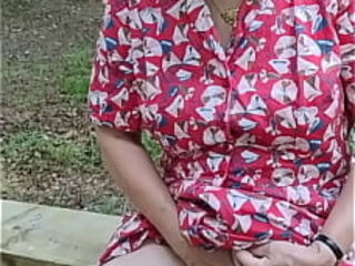 Another wank in public gardens