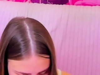 Close up MILF masturbation
