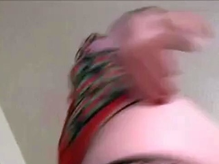Raven's Pussy Play on Webcam